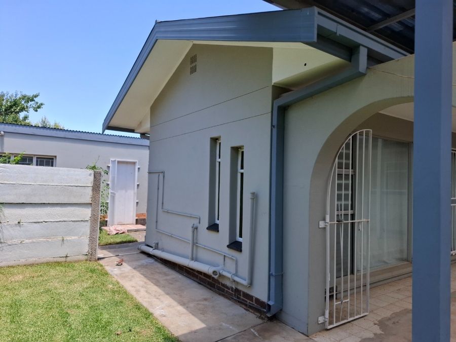 13 Bedroom Property for Sale in Universitas Free State